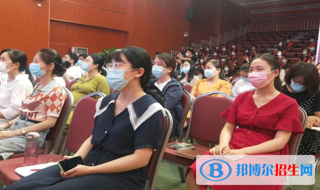 河南實驗學(xué)校英才國際小學(xué)怎么樣、好不好