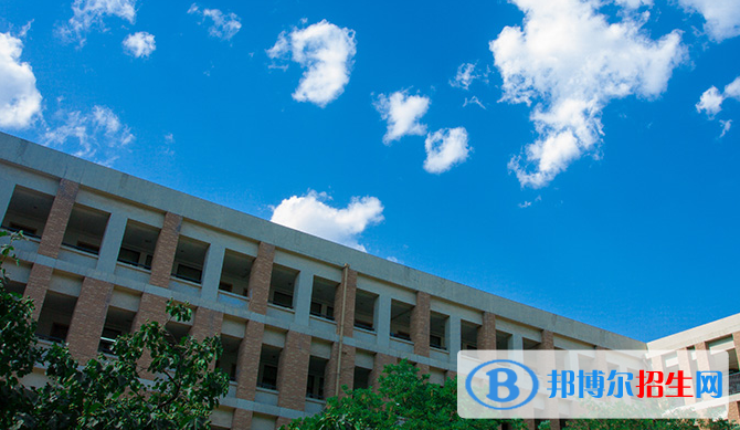 鄭州一八國際小學2020年報名條件、招生要求、招生對象