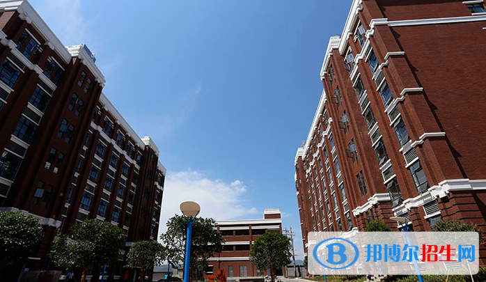宜昌龍盤湖國際學(xué)校小學(xué)部怎么樣、好不好