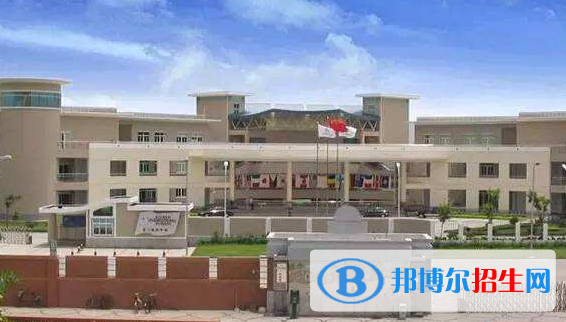 廈門岷廈國際學(xué)校小學(xué)部2020年學(xué)費、收費多少