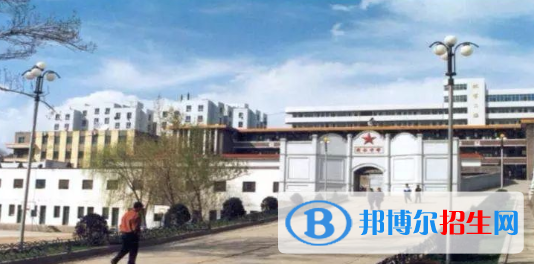  榆林府谷中學(xué)2020年招生簡(jiǎn)章
