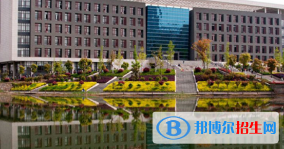 安徽馬鞍山工業(yè)學校2020年報名條件、招生要求、招生對象