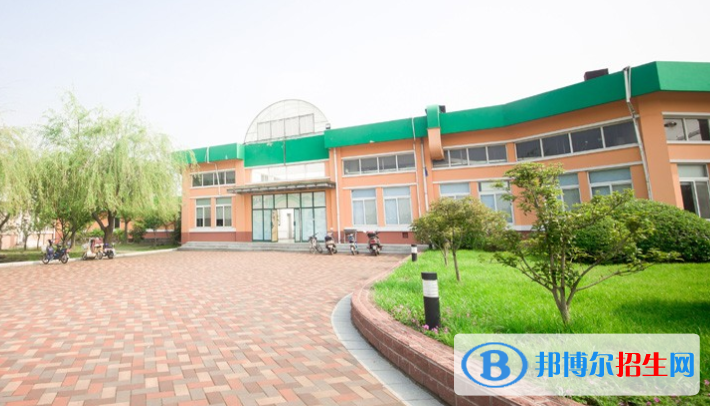 中加楓華國際學校小學部網站網址