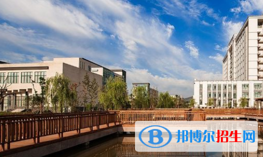 淮北工業(yè)與藝術(shù)學(xué)校怎么樣、好不好