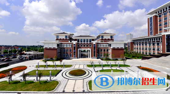 江蘇揚(yáng)中高級(jí)中學(xué)2021年報(bào)名條件、招生要求、招生對(duì)象