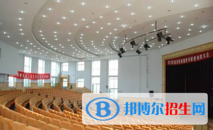 河北峰峰春光中學(xué)2021年招生計劃