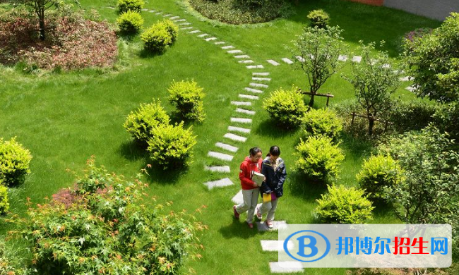 南京大學(xué)附屬中學(xué)2021年學(xué)費(fèi)、收費(fèi)多少