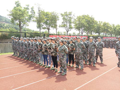 蘇州市紡織工業(yè)職工中等專業(yè)學(xué)校2022年報(bào)名條件、招生要求、招生對(duì)象
