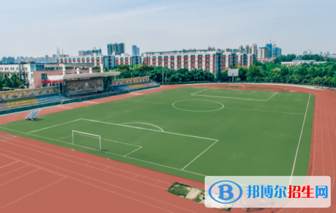 成都2021年職高好還是中專學校好