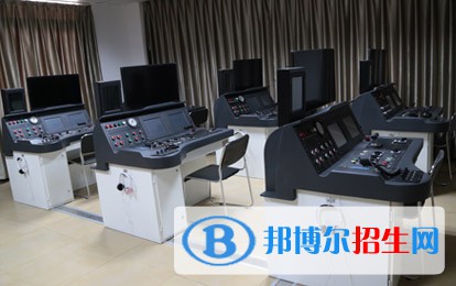 重慶2021年附近有哪些軌道交通學校