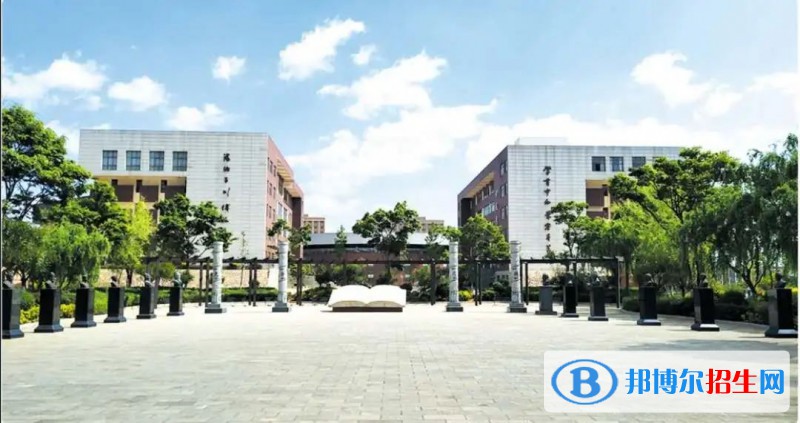昆明市衛(wèi)生學(xué)校2021年報(bào)名條件、招生要求