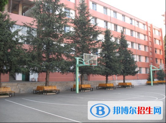 云南省貿(mào)易經(jīng)濟學校地址在哪里