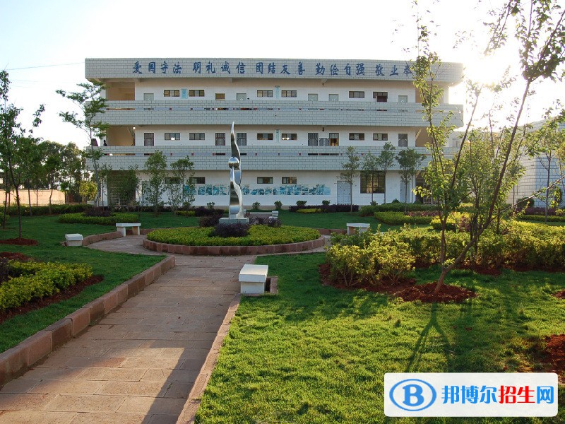 云南省輕工業(yè)學校怎么樣、好不好