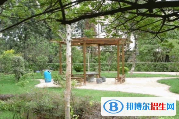 云南省郵電學(xué)校2021年學(xué)費(fèi)、收費(fèi)多少