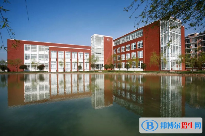 北京商貿(mào)學(xué)校2021年招生錄取分?jǐn)?shù)線(xiàn)