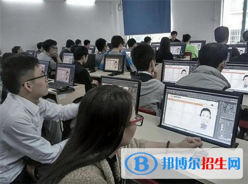 貴陽(yáng)2021年男生讀什么計(jì)算機(jī)學(xué)校好