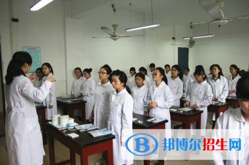 四川2021年男生讀什么護(hù)理學(xué)校好