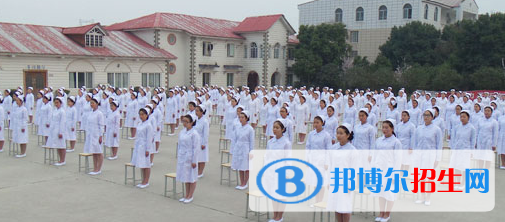 成都2021年中專護(hù)理學(xué)?？梢钥即髮? width=