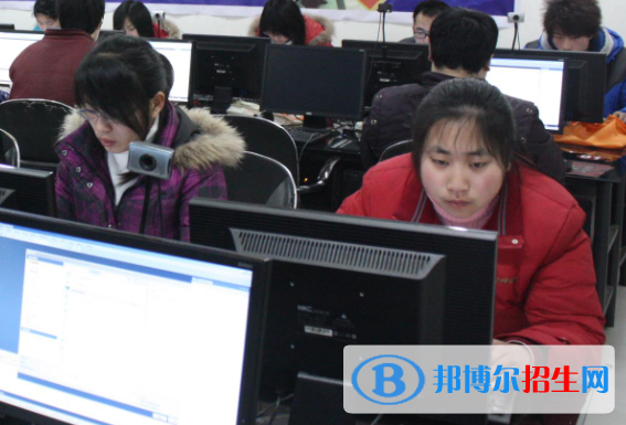 杭州2021年讀計算機學(xué)校多少錢
