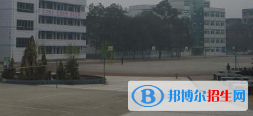 四川2022年計算機(jī)學(xué)校是中專還是大專