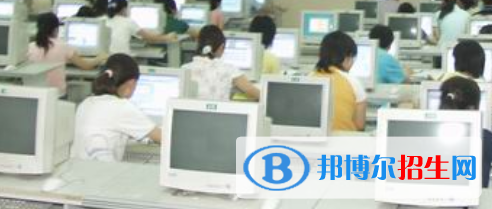 成都2020年男生上計(jì)算機(jī)學(xué)校學(xué)什么好