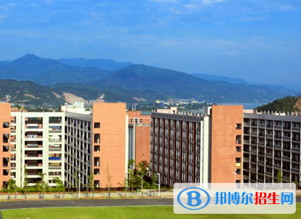 邯鄲2022年中專學(xué)?？梢钥即髮W(xué)嗎