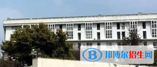 四川大學附設(shè)華西衛(wèi)生學校怎么樣、好不好