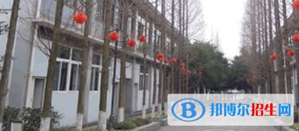 成都科華職業(yè)技術(shù)學(xué)校2022年學(xué)費(fèi)、收費(fèi)多少
