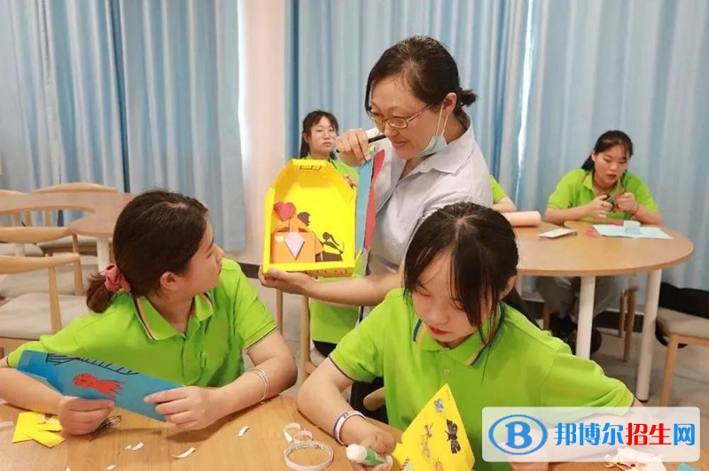 四川2022年女生上中專(zhuān)學(xué)校有哪些技術(shù)