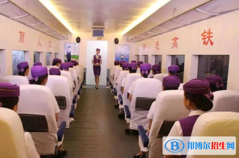 甘肅2022年男生上什么軌道交通學校比較好