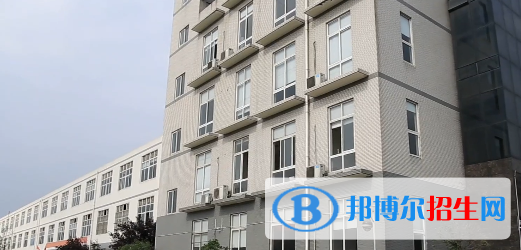 成都青華職業(yè)學(xué)校2022年報(bào)名條件、招生要求、招生對(duì)象