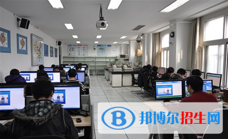 杭州2021年電子商務(wù)學校都有哪些專業(yè)