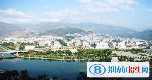 云縣職業(yè)高級中學2022年報名條件、招生要求、招生對象