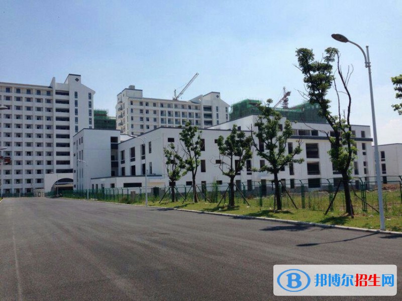 眉山電子職業(yè)技術(shù)學校2022年報名條件、招生要求、招生對象