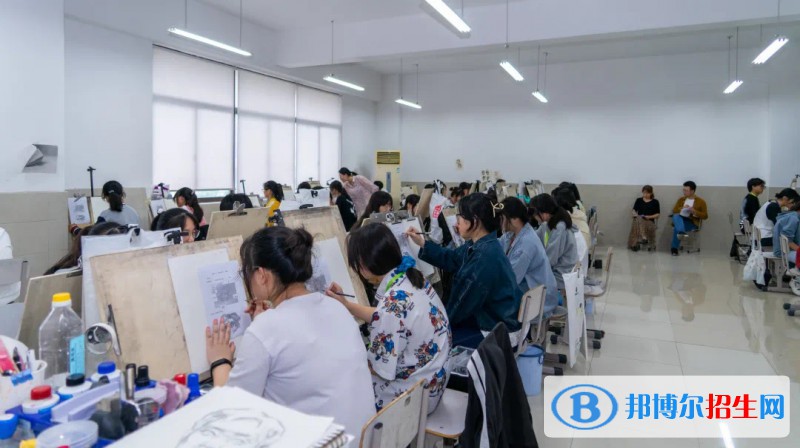 昆山花橋國際商務城中等專業(yè)學校2022年有哪些專業(yè)