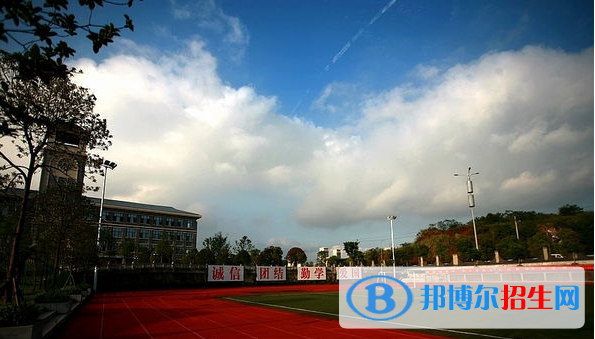 重慶中華職業(yè)學校2022年報名條件、招生要求、招生對象