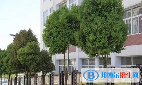 云南商務(wù)職業(yè)學(xué)院中專(zhuān)部2022年報(bào)名條件、招生要求、招生對(duì)象