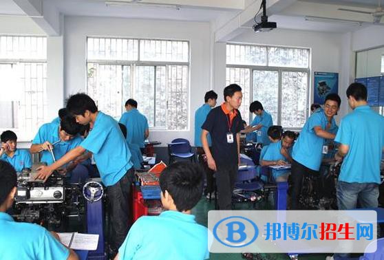 甘肅2022年汽修學校畢業(yè)是什么文憑