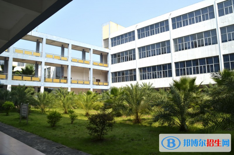 云南省普洱衛(wèi)生學(xué)校怎么樣、好不好