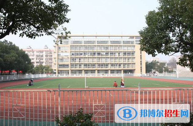 云南省國防工業(yè)學(xué)校2022年學(xué)費、收費多少