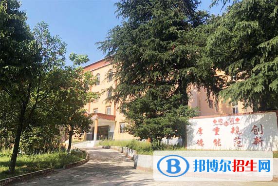 src=http://suliaoposuiji.cn/skin/zhaosheng/image/nopic.gif