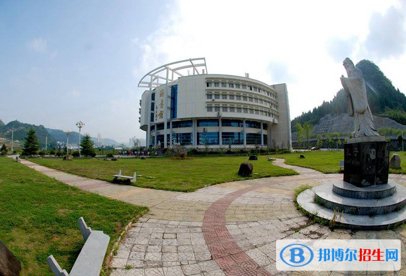 src=http://suliaoposuiji.cn/skin/zhaosheng/image/nopic.gif