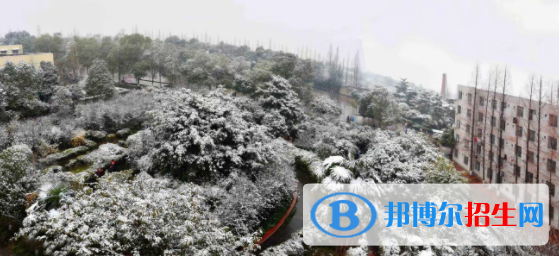 成都工業(yè)職業(yè)技術(shù)學(xué)校2022年報名條件、招生要求、招生對象