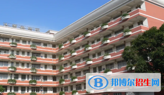 昆明市林業(yè)技工學(xué)校2022年學(xué)費(fèi)、收費(fèi)多少