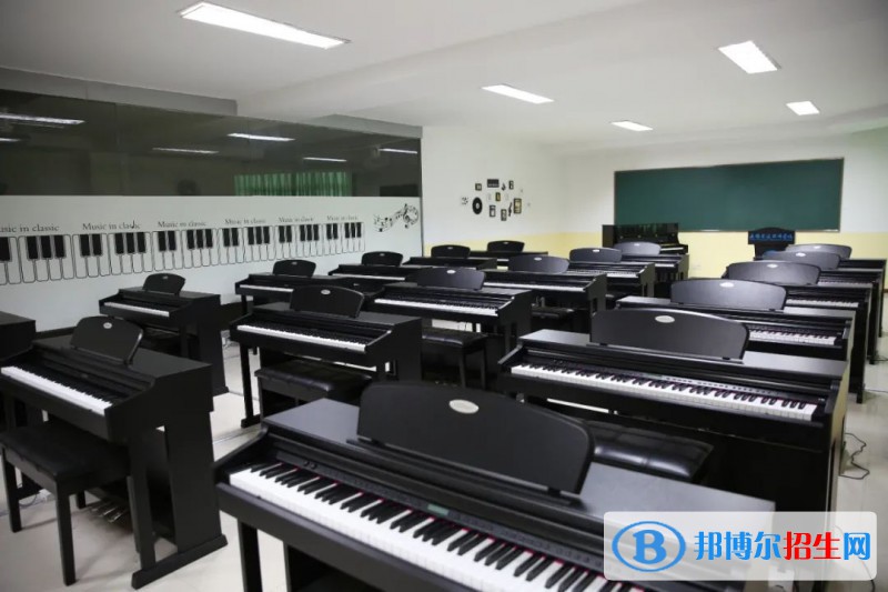 無錫宏源技師學(xué)院2022年報名條件、招生要求、招生對象