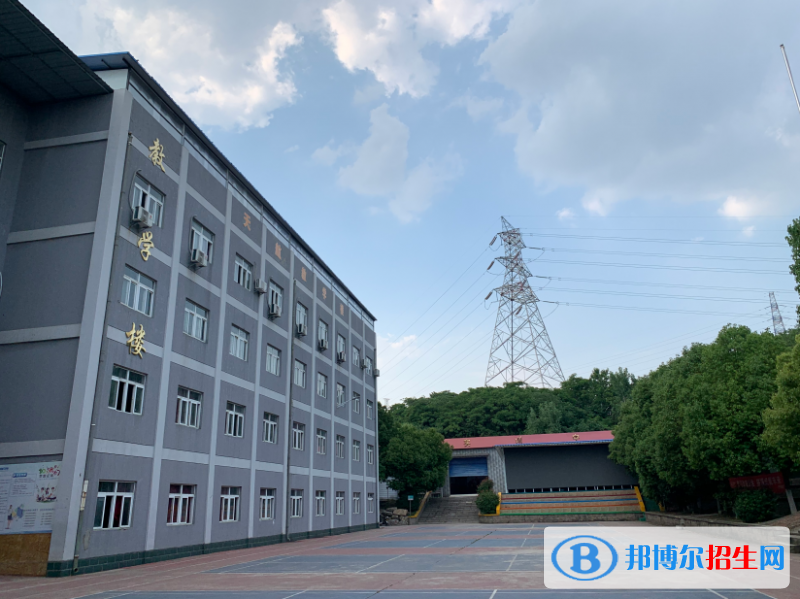 南京信息工程技工學校2022年報名條件、招生要求、招生對象