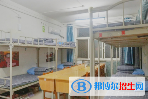 瀘西縣職業(yè)高級中學(xué)2022年宿舍條件