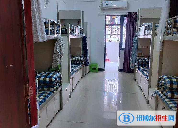 長(zhǎng)安汽車(集團(tuán))有限責(zé)任公司技工學(xué)校2022年宿舍條件