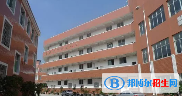 貴陽(yáng)第五職業(yè)學(xué)校2022年學(xué)費(fèi)、收費(fèi)多少