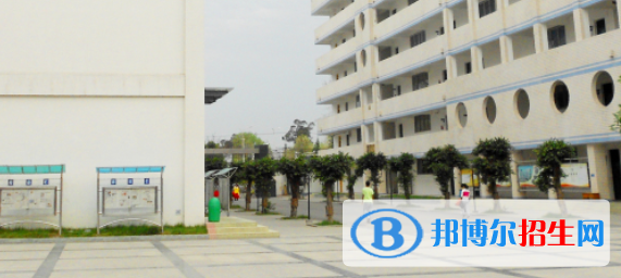 成都洞子口職業(yè)高級中學2022年有哪些專業(yè)